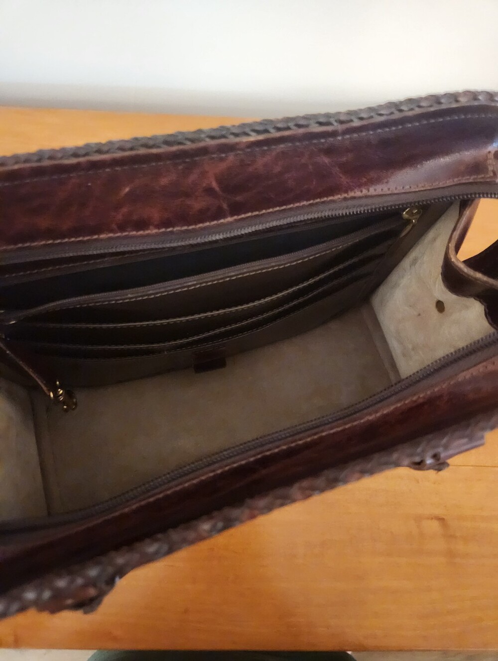 Vintage Brahmin Brown Leather Handbag - Picture 4 of 10